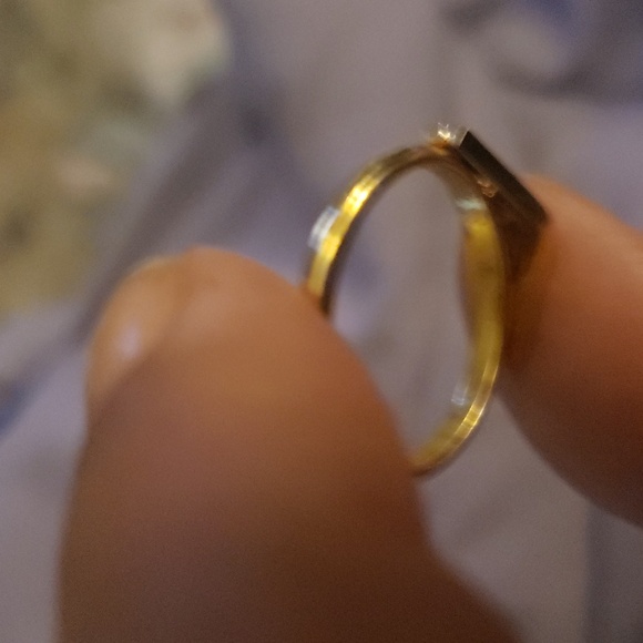 Vintage Gold Color with Clear Gemstones Ring - Picture 4 of 5